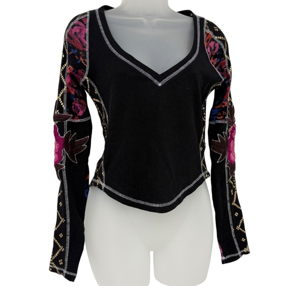 Free People Amara Embroidered Sleeve Thermal V Neck Top Black Pink Floral XS - Picture 6 of 12